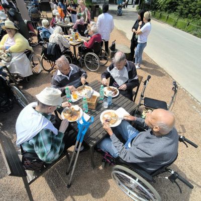 Celodomovní výlet do Zoo