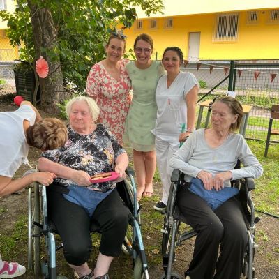 Grilování a sportovní odpoledne na zahradě