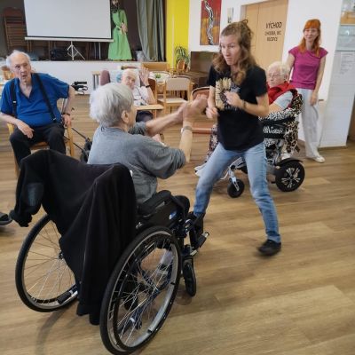 Hodina tance s Lucií