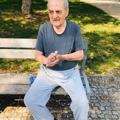 Procházka a posezení v parku