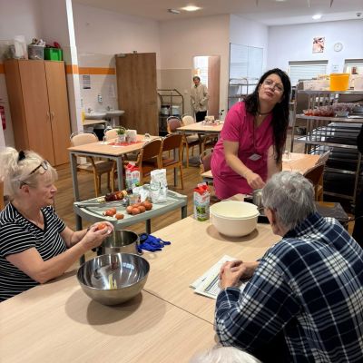 Výroba a ochutnávka vaječného koňaku 