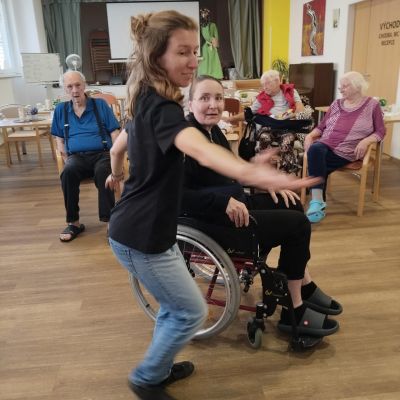 Hodina tance s Lucií